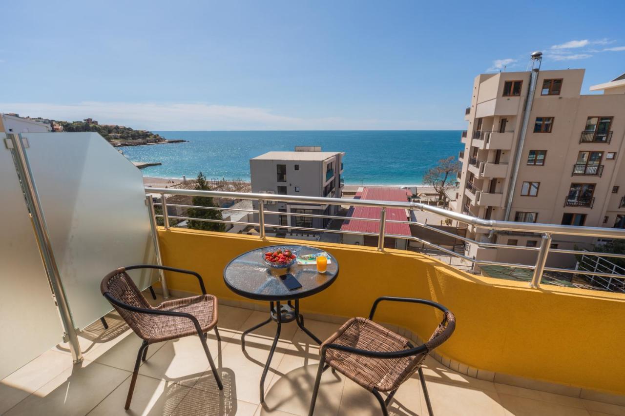 Apartments Dobra Voda Rum bild