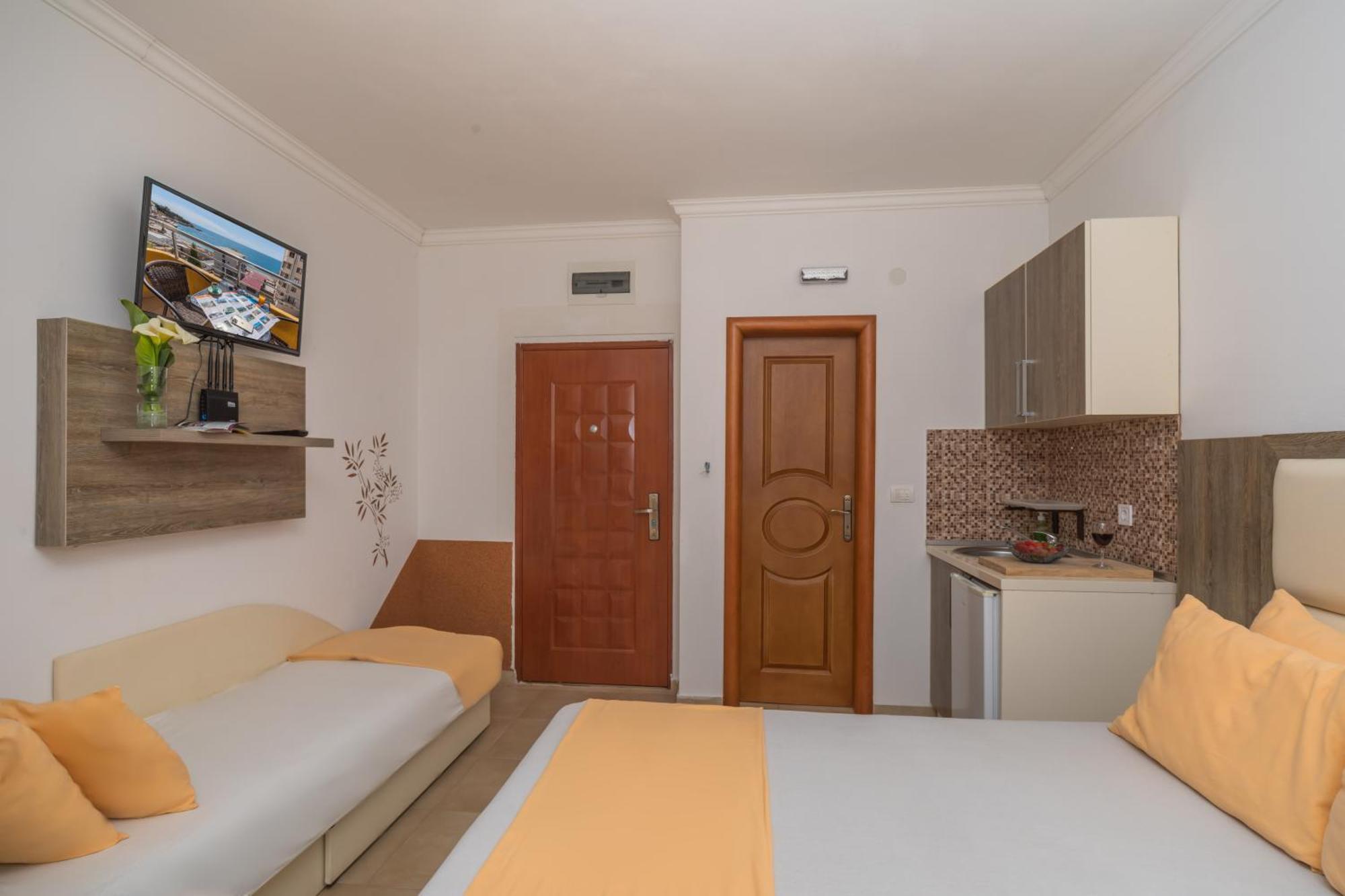 Apartments Dobra Voda Rum bild