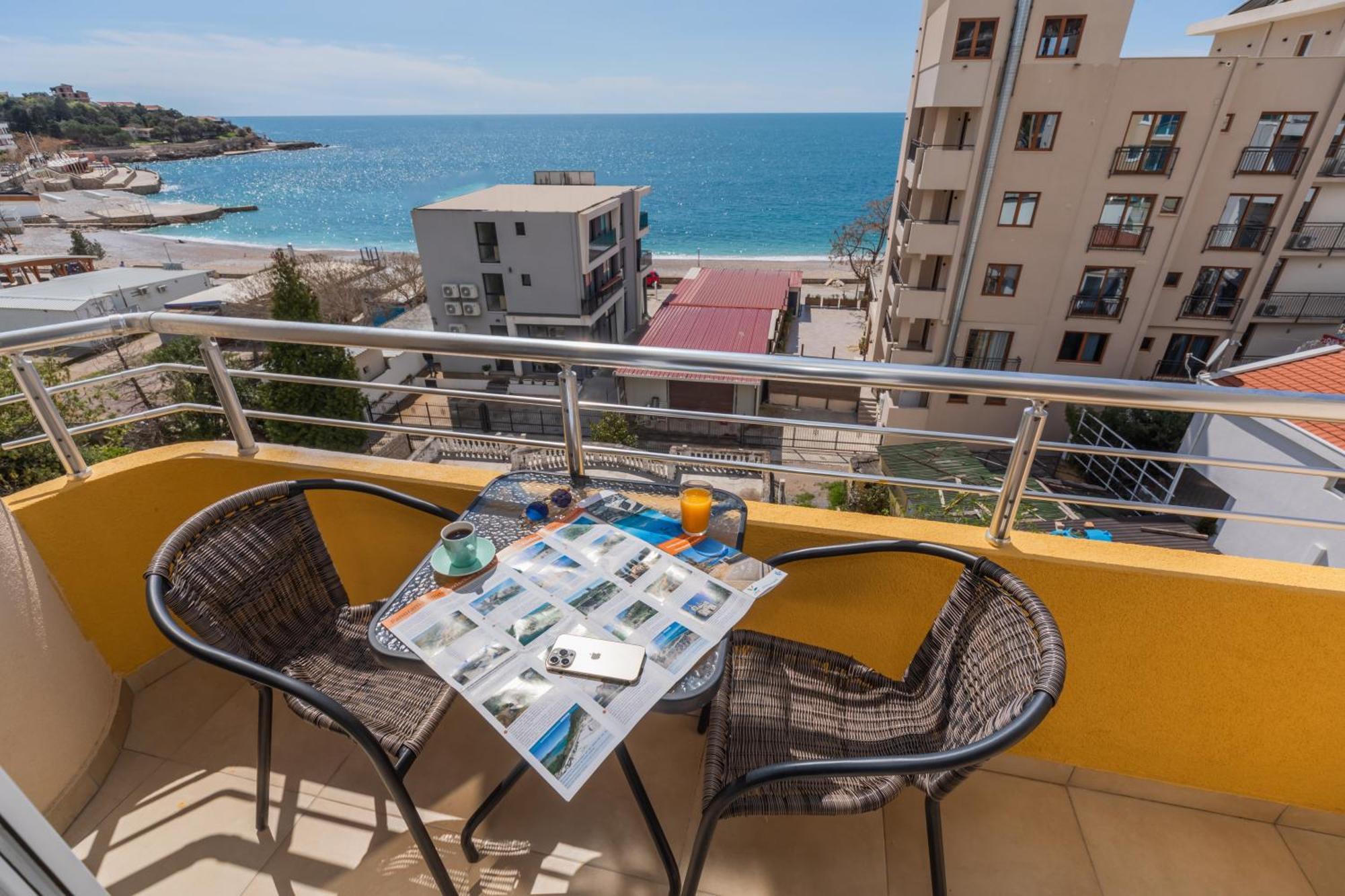 Apartments Dobra Voda Rum bild